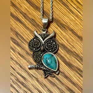 JTW Long owl necklace like new